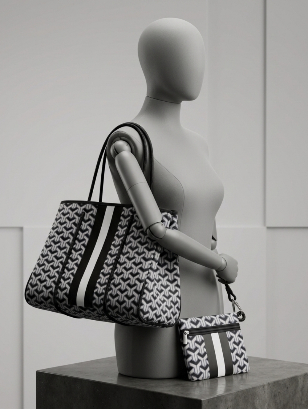 Black & White Patterned Tote with Matching Wristlet